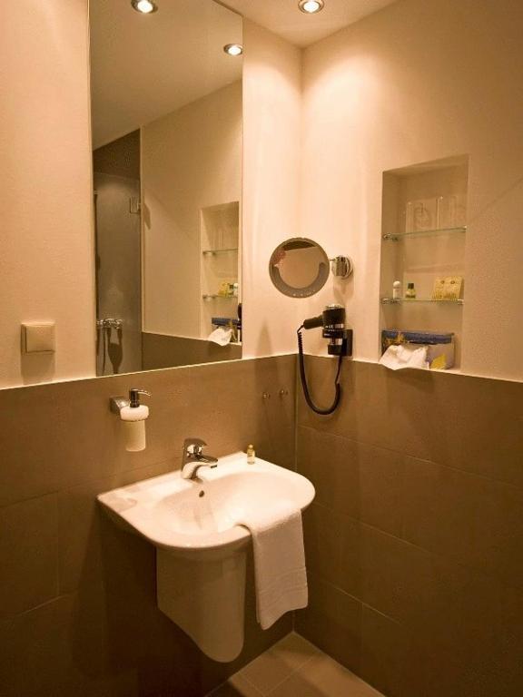 Berghotel Johanneshoehe Siegen Esterno foto